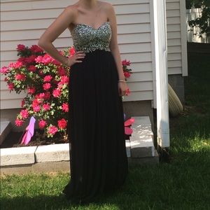 Gorgeous black floor length prom dress